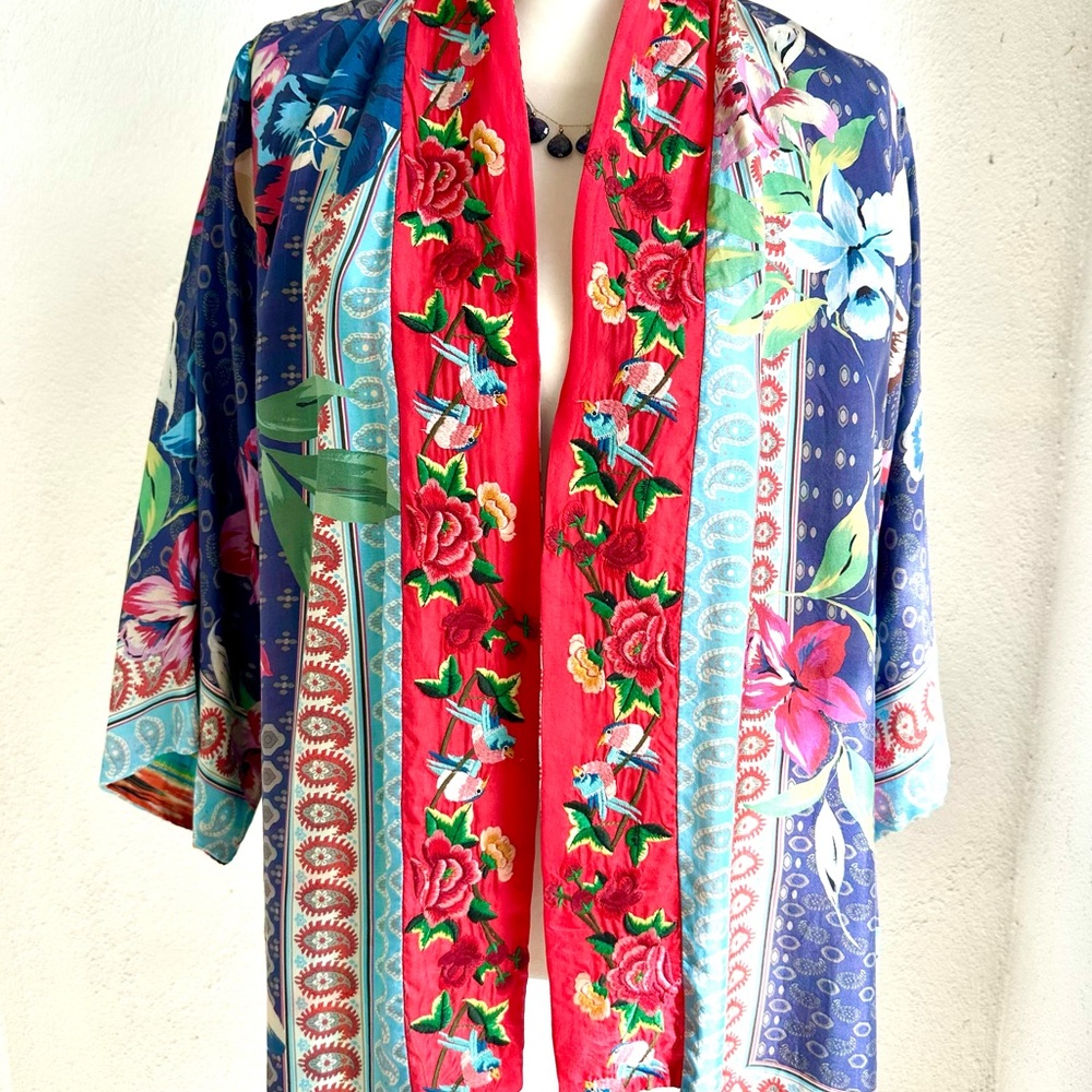 Johnny Was reversible silk embroidered kimono S